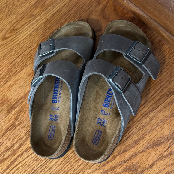 Birkenstock Arizona Sandals - Picture 1 of 2